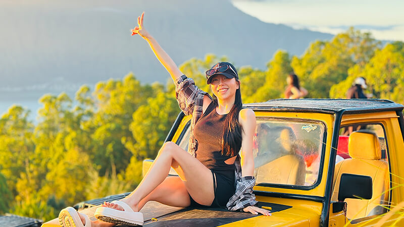 Sunrise Jeep Tour Package